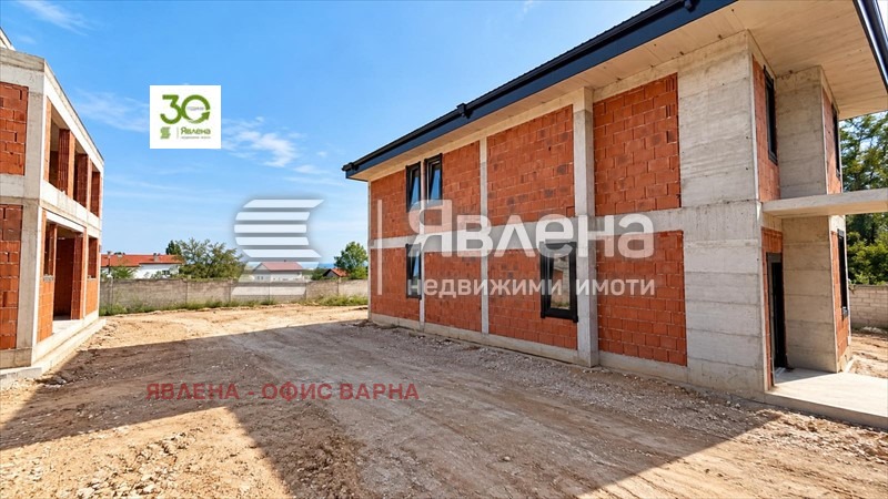 Продава КЪЩА, гр. Варна, Изгрев, снимка 2 - Къщи - 56319256