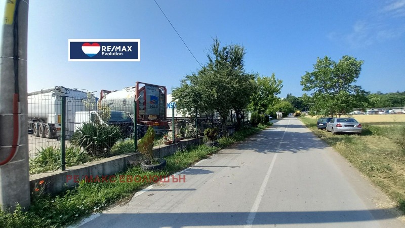 In vendita  Complotto Razgrad , Promishlena zona - Zapad , 3210 mq | 32043997 - Immagine [4]