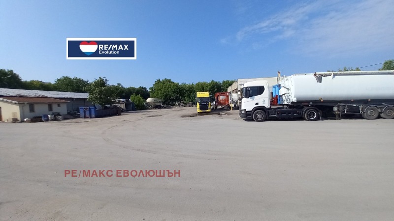In vendita  Complotto Razgrad , Promishlena zona - Zapad , 3210 mq | 32043997 - Immagine [2]