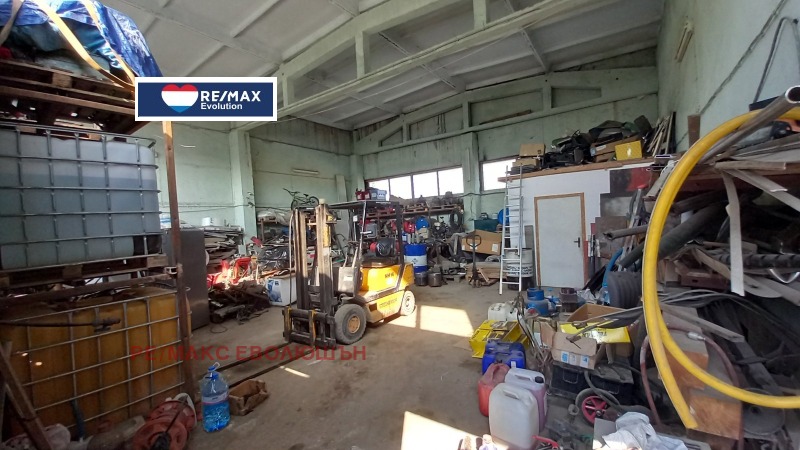 In vendita  Complotto Razgrad , Promishlena zona - Zapad , 3210 mq | 32043997 - Immagine [7]