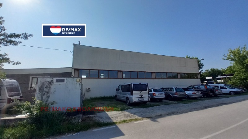 In vendita  Complotto Razgrad , Promishlena zona - Zapad , 3210 mq | 32043997 - Immagine [3]