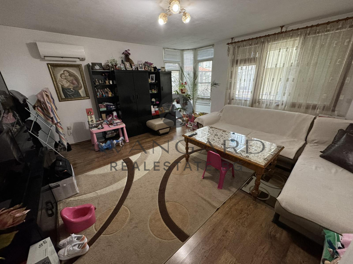 Продава 3-СТАЕН, гр. Пловдив, Кючук Париж, снимка 2 - Апартаменти - 44526510