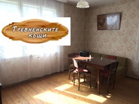     ,. ,  >