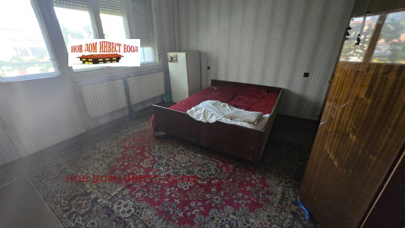 À venda  2 quartos Pernik , Dimova mahala , 100 m² | 50810803 - imagem [3]