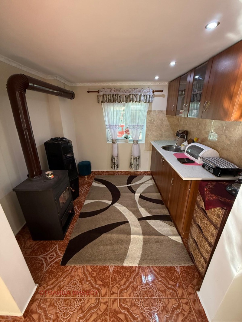 Продава КЪЩА, с. Обретеник, област Русе, снимка 10 - Къщи - 52181521