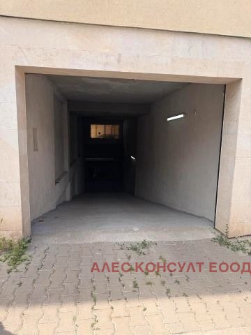 Продава ГАРАЖ, ПАРКОМЯСТО, гр. София, Надежда 2
