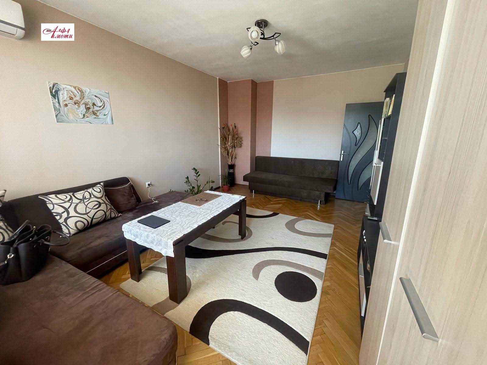Продава 2-СТАЕН, гр. Шумен, Еверест, снимка 2 - Апартаменти - 56532930