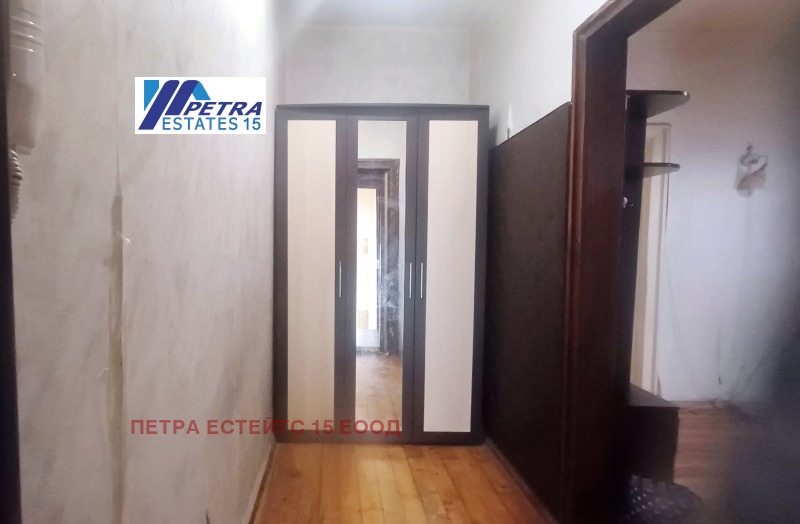 De vânzare  3 dormitoare Sofia , Țentâr , 125 mp | 89373283 - imagine [12]