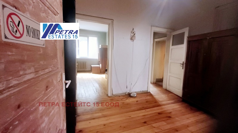 De vânzare  3 dormitoare Sofia , Țentâr , 125 mp | 89373283 - imagine [10]