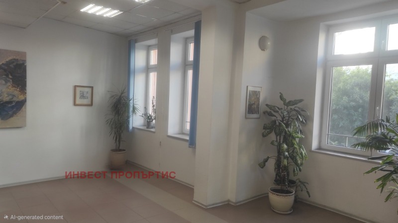 Продава ЕТАЖ ОТ КЪЩА, гр. Варна, Център, снимка 4 - Етаж от къща - 53161928