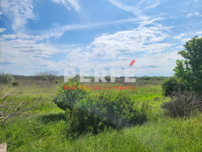 Продава  Парцел, град Бургас, Пети километър •  460 000 EUR • ID 98291077 — holmes.bg - [1] 
