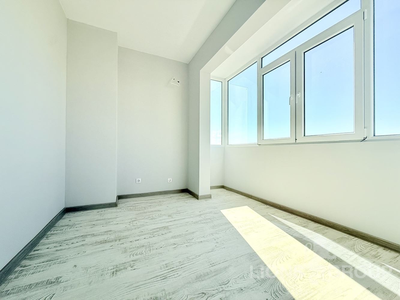 Продава 3-СТАЕН, гр. Варна, Възраждане 2, снимка 4 - Апартаменти - 56405626