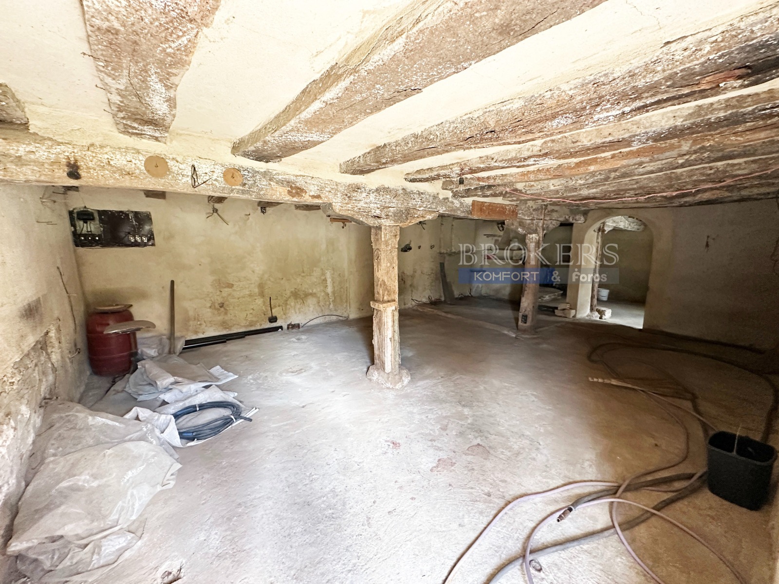 Продава КЪЩА, с. Куманово, област Варна, снимка 14 - Къщи - 54268364