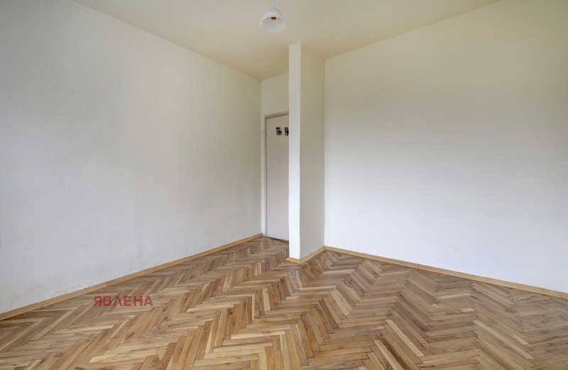 Продава 3-СТАЕН, гр. София, Център, снимка 2 - Апартаменти - 52807046