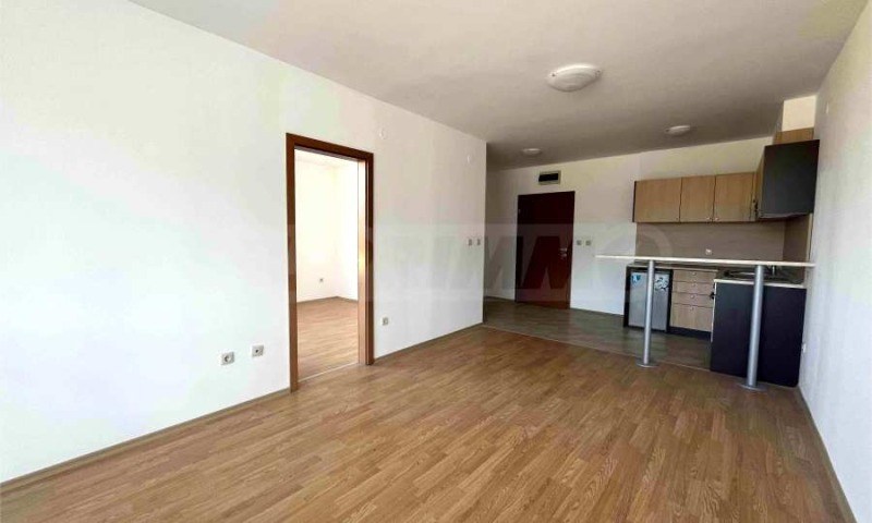 Продава  2-стаен, област Благоевград, гр. Разлог • 46 000 € • ID 62100420 — holmes.bg - [1] 