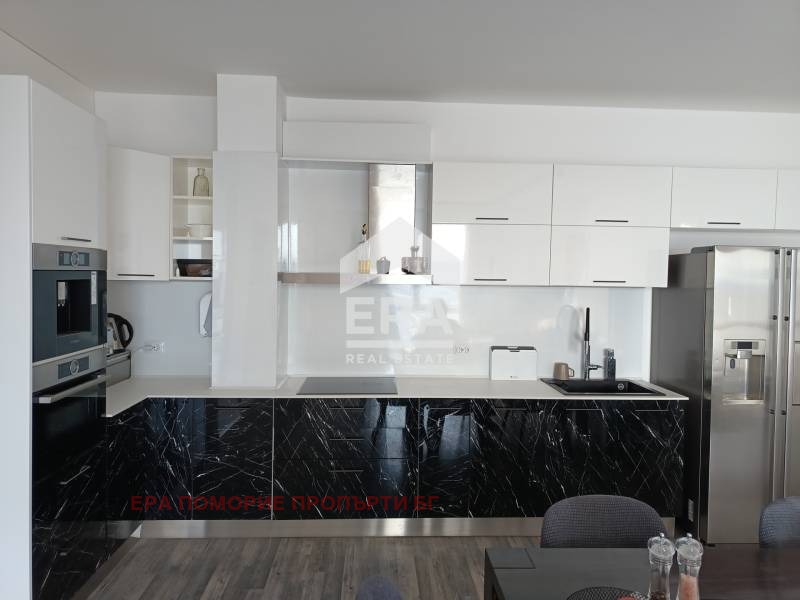 Продава 4-СТАЕН, гр. Поморие, област Бургас, снимка 2 - Апартаменти - 52667526