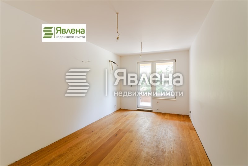 Till salu  3+ sovrum Sofia , j.gr.Jujen park , 350 kvm | 54597681 - bild [7]