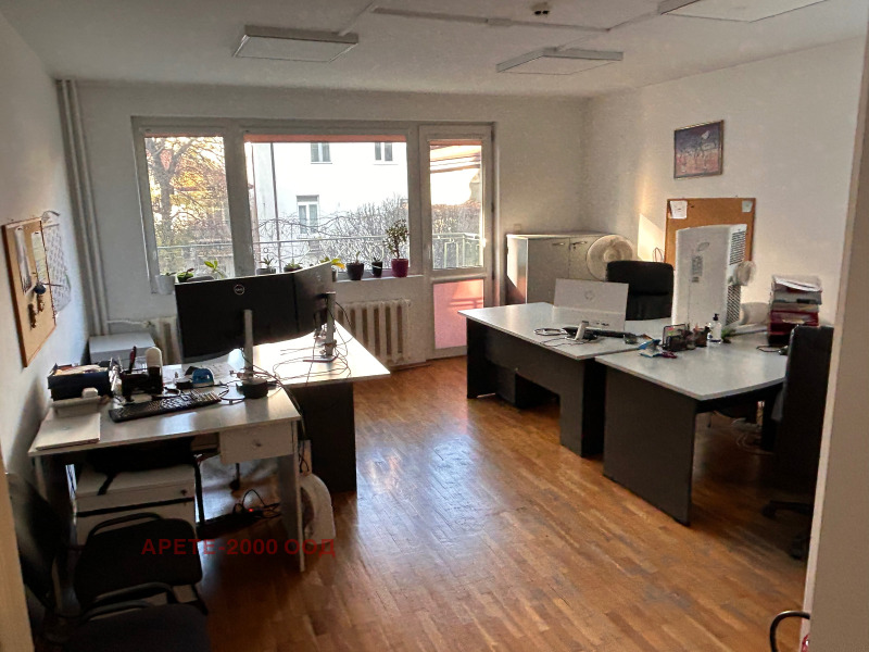 Продава МНОГОСТАЕН, гр. София, Център, снимка 14 - Апартаменти - 52719840