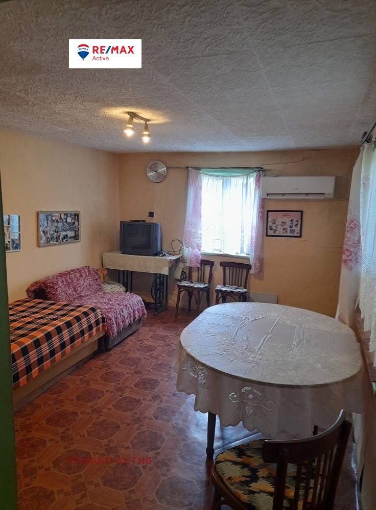 Продава КЪЩА, с. Разделна, област Варна, снимка 15 - Къщи - 53518164