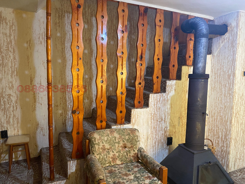 Продава ВИЛА, с. Кулина вода, област Плевен, снимка 10 - Вили - 52781127