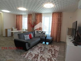1 ložnice Vazraždane, Burgas 3