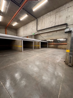 ГАРАЖ, ПАРКОМЯСТО, 18 m2