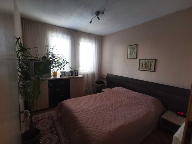 De vânzare  2 dormitoare Sofia , Belite brezi , 110 mp | 63617859 - imagine [8]