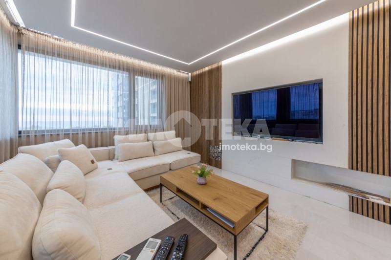 Продава 3-СТАЕН, гр. Варна, Бриз, снимка 3 - Апартаменти - 52464419