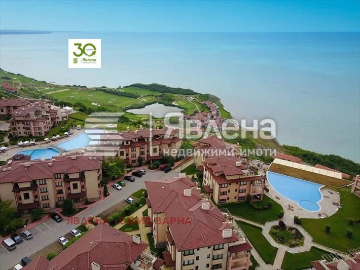 Продава 3-СТАЕН, област Добрич, с. Топола • 98000 € / 191671.34 лв. • 42526895 1