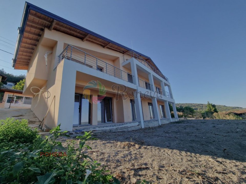 Eladó  Ház régió Dobrich , Rogacsevo , 350 négyzetméter | 82894617