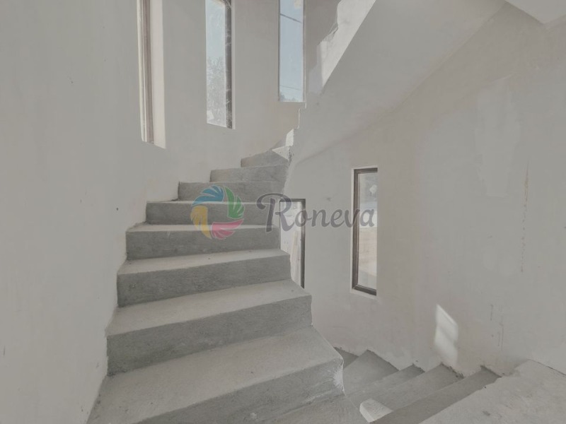 Продава КЪЩА, с. Рогачево, област Добрич, снимка 6 - Къщи - 51686677