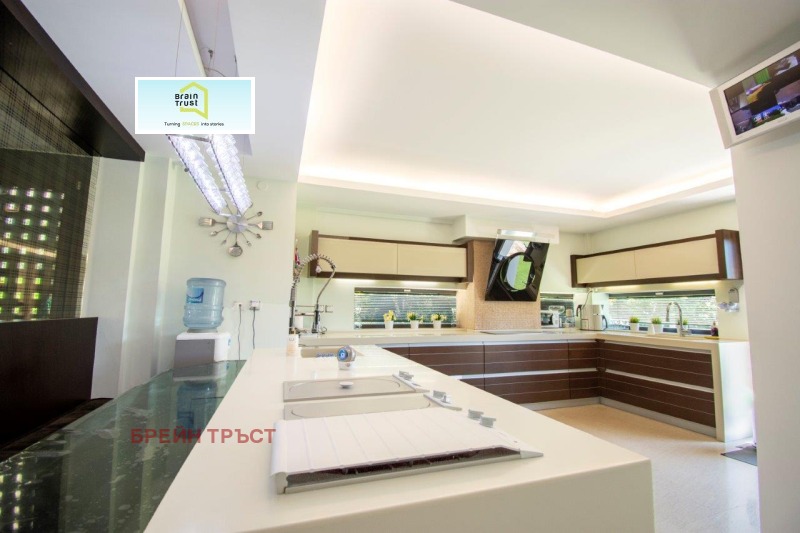 Продава КЪЩА, Извън страната, област Извън страната, снимка 2 - Къщи - 52538357