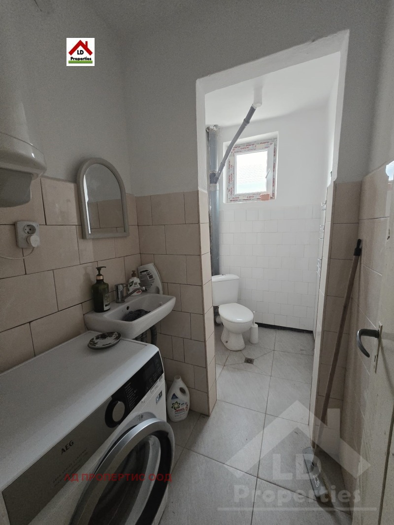 Продава КЪЩА, гр. Генерал Тошево, област Добрич, снимка 9 - Къщи - 52689229