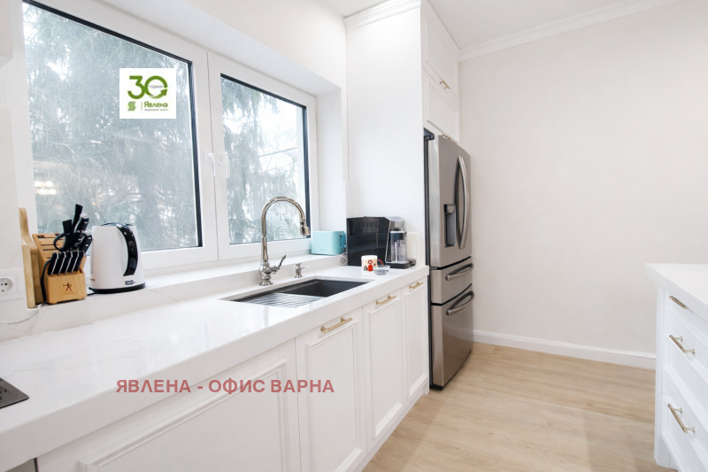 Продава ЕТАЖ ОТ КЪЩА, гр. Варна, Гръцка махала, снимка 6 - Етаж от къща - 53491197