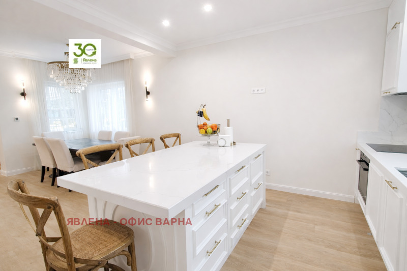 Продава ЕТАЖ ОТ КЪЩА, гр. Варна, Гръцка махала, снимка 5 - Етаж от къща - 53491197