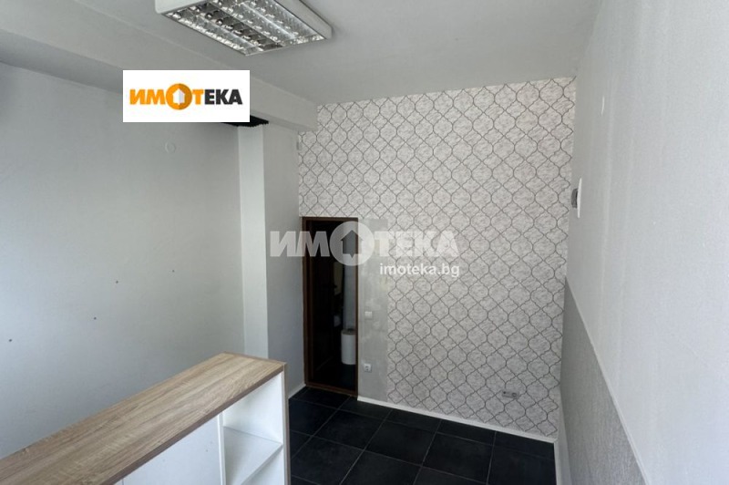 In vendita  Negozio Varna , Tsentar , 17 mq | 32612955