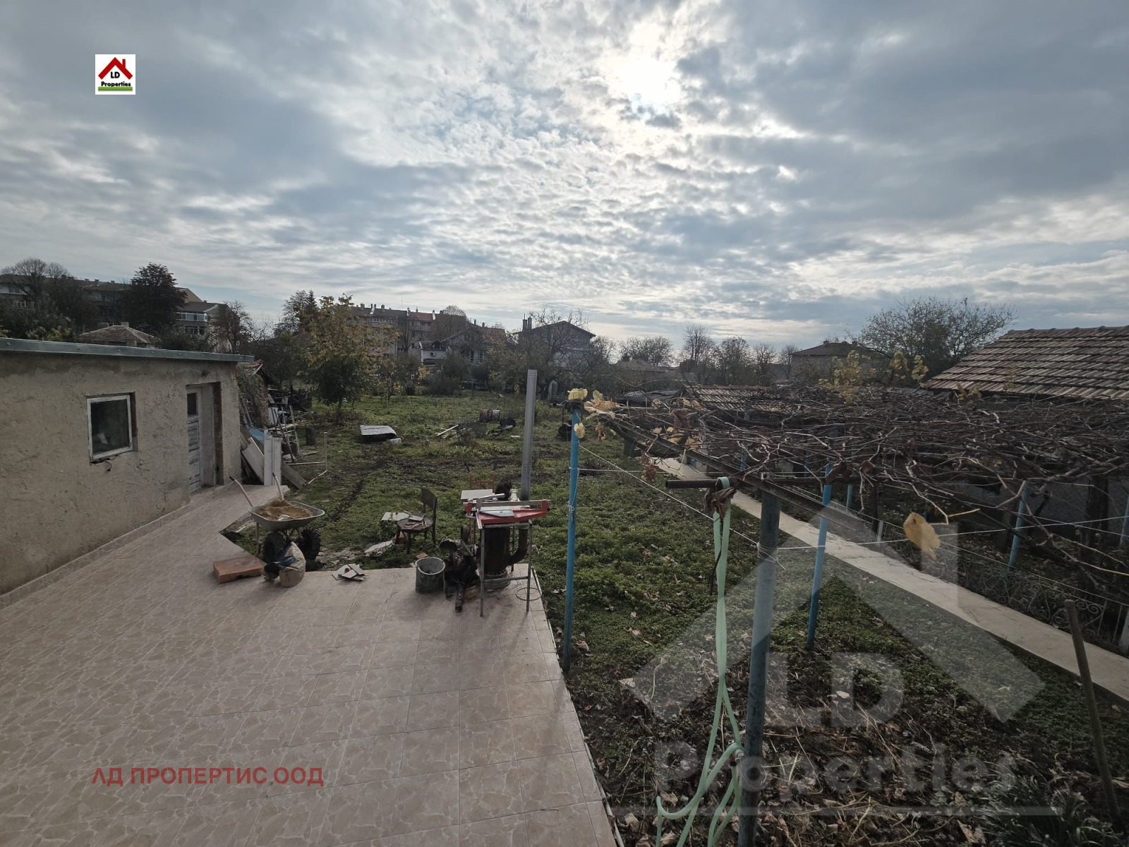 Продава КЪЩА, гр. Генерал Тошево, област Добрич, снимка 2 - Къщи - 52689229