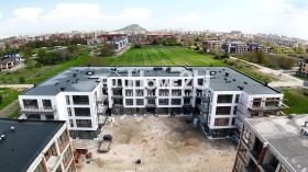 Studie Yuzhen, Plovdiv