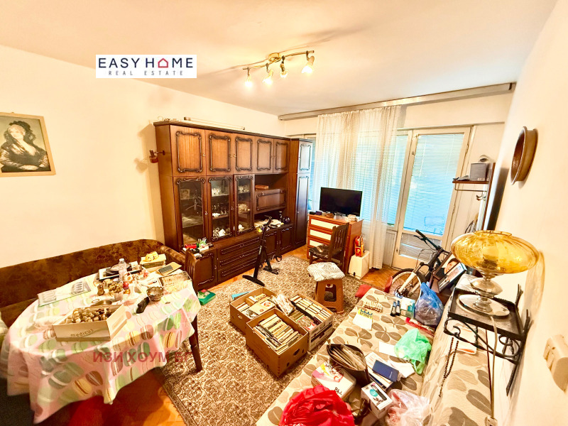 For Sale  1 bedroom Sofia , Svoboda , 61 sq.m | 49751769