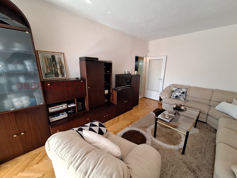 Продава 3-СТАЕН, гр. Перник, Изток, снимка 3 - Апартаменти - 52783378