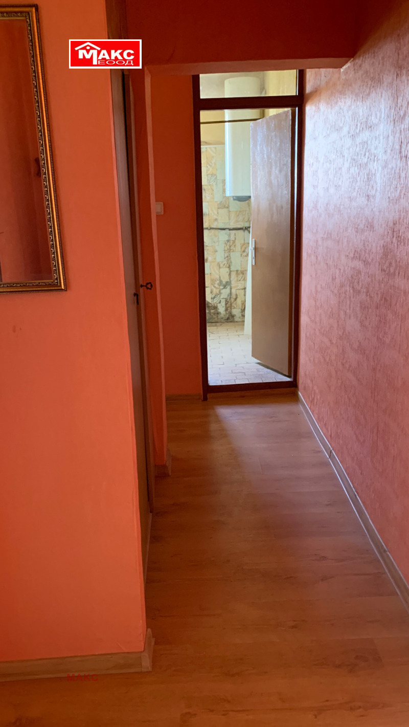 Продава  2-стаен област Перник , гр. Радомир , 57 кв.м | 35257233 - изображение [9]