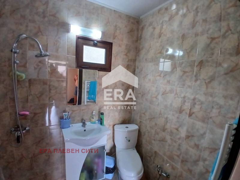 Продава КЪЩА, с. Бреница, област Плевен, снимка 13 - Къщи - 53154709