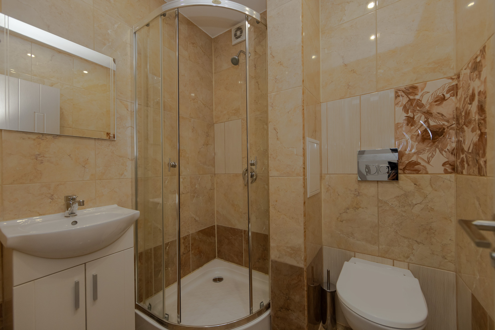 Продава 3-СТАЕН, гр. София, Изток, снимка 12 - Апартаменти - 54747751