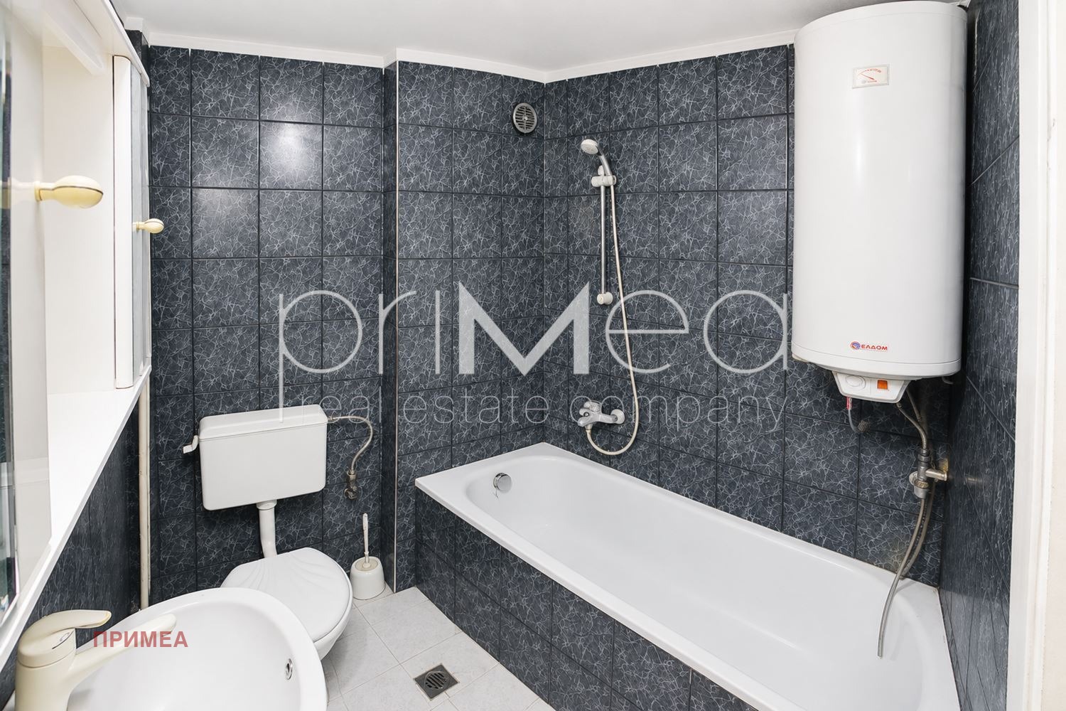 Продава МНОГОСТАЕН, гр. Бургас, Лазур, снимка 15 - Апартаменти - 53312771