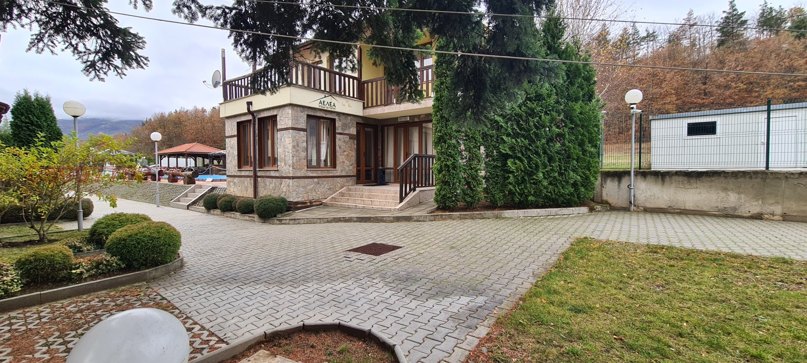 Продава КЪЩА, гр. Земен, област Перник, снимка 3 - Къщи - 54491028