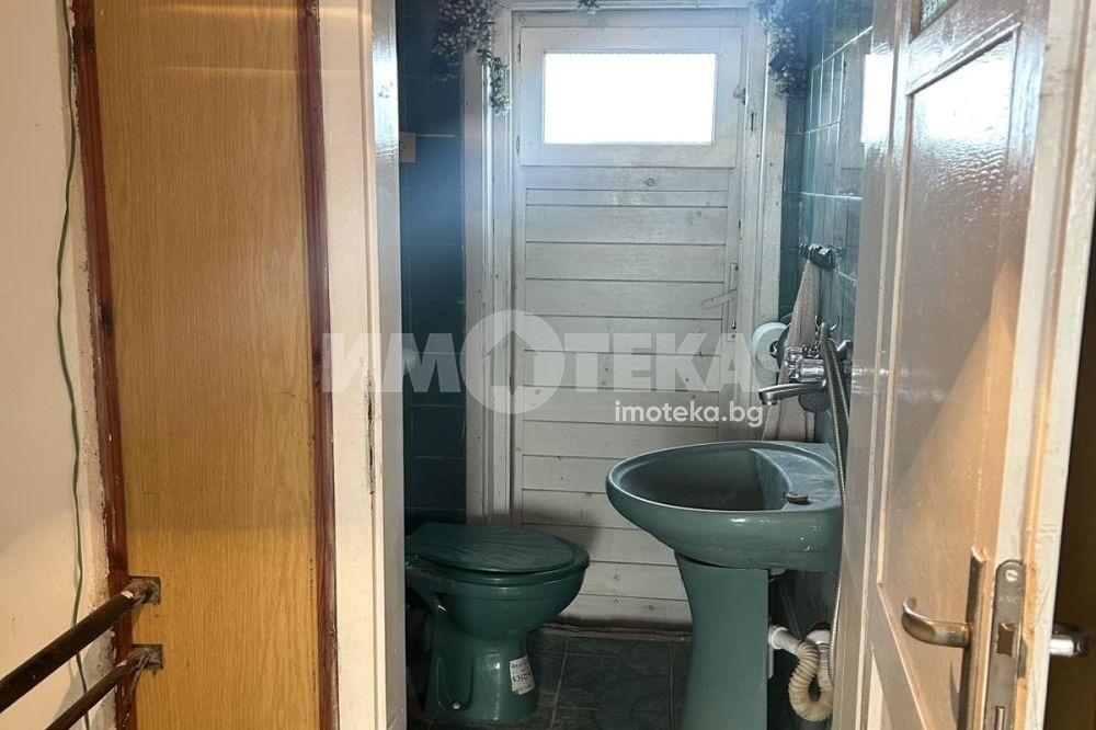 Продава КЪЩА, с. Алдомировци, област София област, снимка 11 - Къщи - 55886080