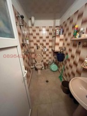 Продава КЪЩА, с. Дибич, област Шумен, снимка 3 - Къщи - 54613334