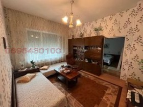Продава КЪЩА, с. Дибич, област Шумен
