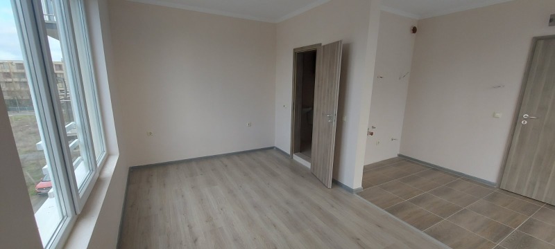 Продава  1-стаен област Бургас , к.к. Слънчев бряг , 37 кв.м | 35450624 - изображение [2]