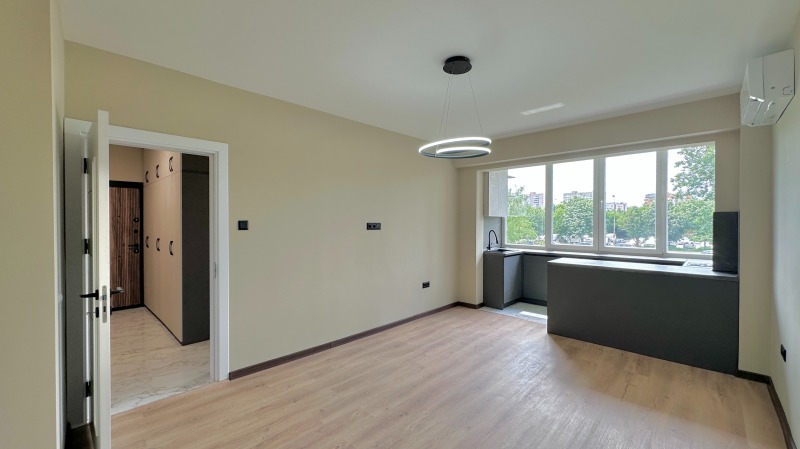 In vendita  1 camera da letto Sofia , Liulin 7 , 50 mq | 25383192